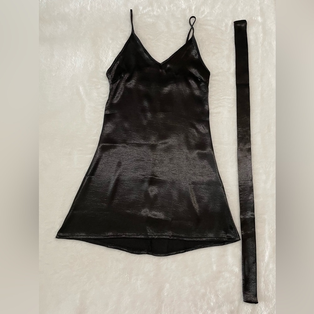 BNWT Sexy Little Black Dress LBD Silky Sash Tie Zipper Back Zaful Strapsâ - Picture 4 of 8